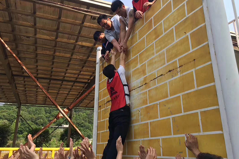 员工参加团建拓展有什么注意问题?